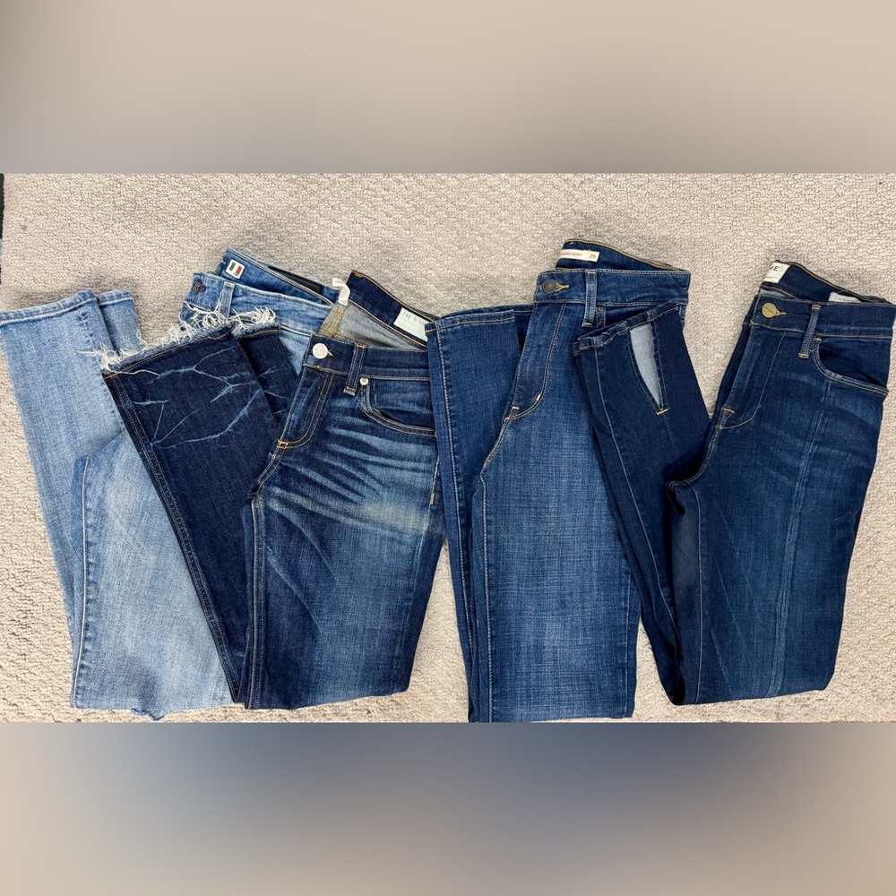4 pairs of 26” jeans 💙